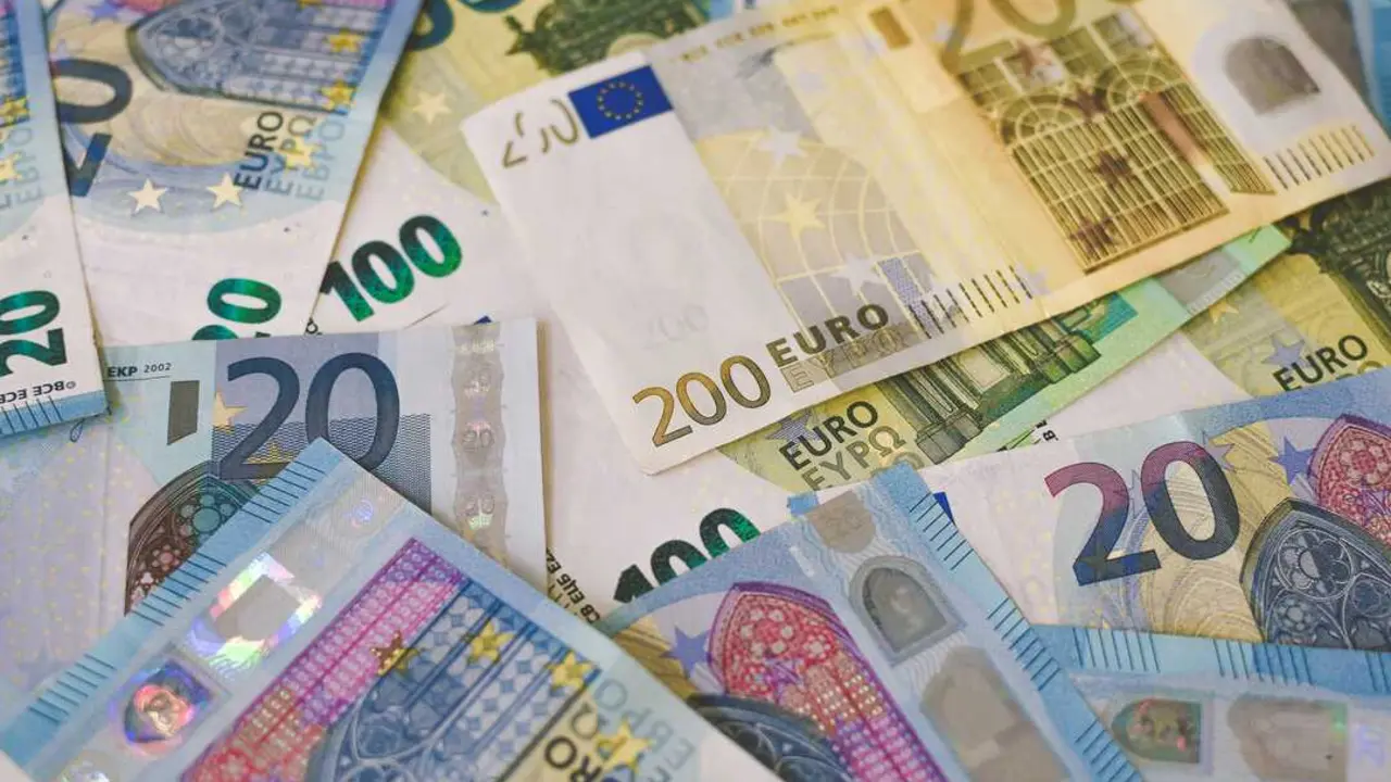 Euros

Foto de Ibrahim Boran en Unsplash