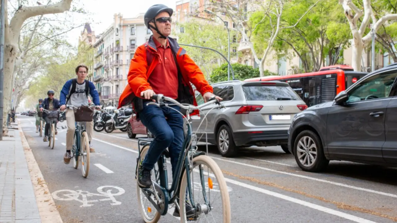 Ciclistas. Foto: DGT.