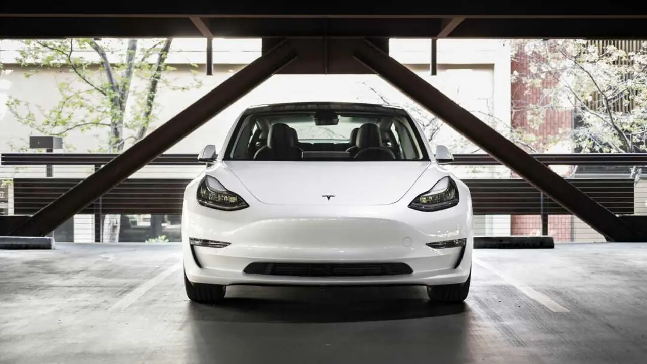 Tesla

Foto de Charlie Deets en Unsplash