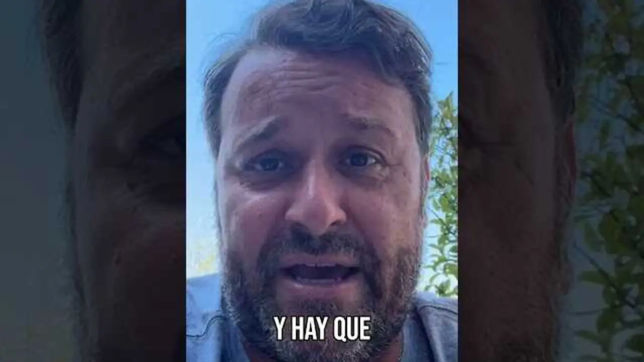 Imagen del video con el presidente Zelensky y el expresidente Trump, simbolizando el di&aacute;logo por la paz en Ucrania.<br>                        <br>                        <br>                        <br>                      