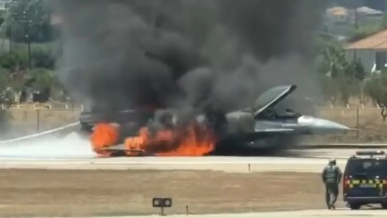 F16