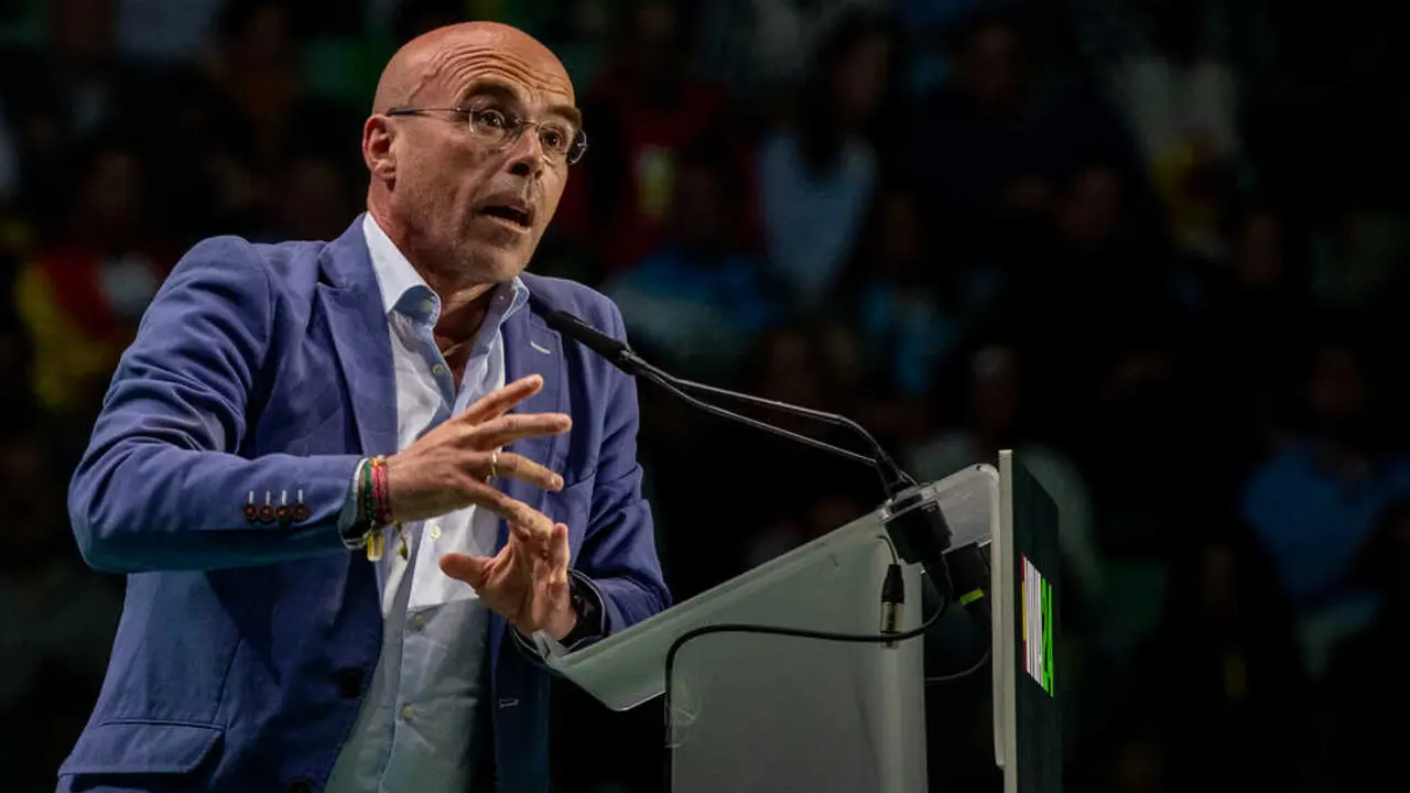 Jorge Buxad&eacute;, candidate for the European Parliament for Vox​ speaks during the Europa Viva 2024 event organized by the Spanish political party VOX at the Vistalegre palace in Madrid and in which various figures from the international far-right participated.