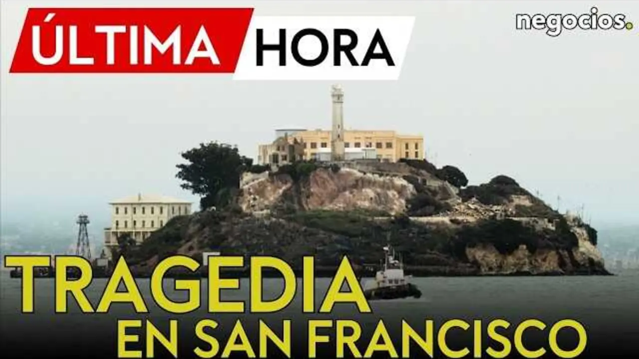Vista a&eacute;rea de la bah&iacute;a de San Francisco con la isla de Alcatraz al fondo, lugar del reciente naufragio.<br>                        <br>                        <br>                        <br>                      