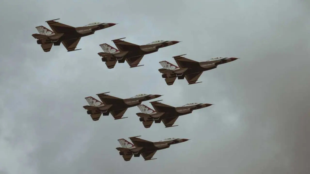 Militares

Foto de UX Gun en Unsplash