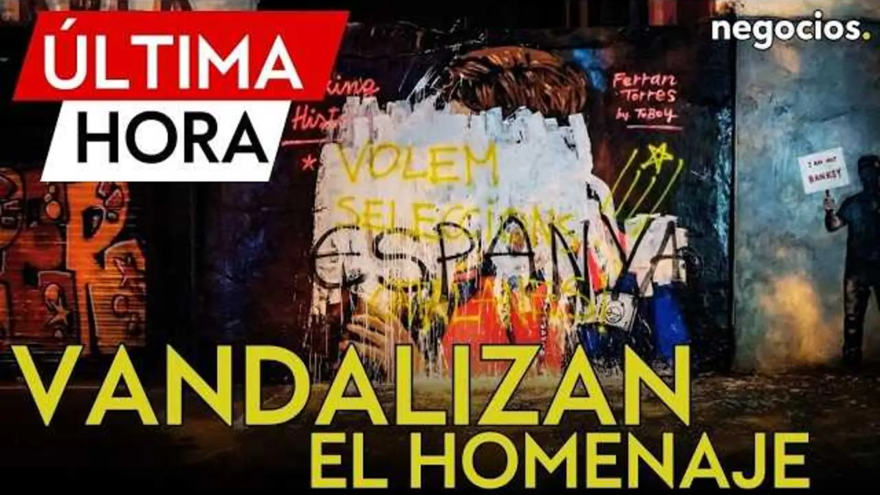 El mural original de Ferran Torres en la plaza Joanic de Barcelona antes de ser vandalizado.<br>                        <br>                        <br>                        <br>                      