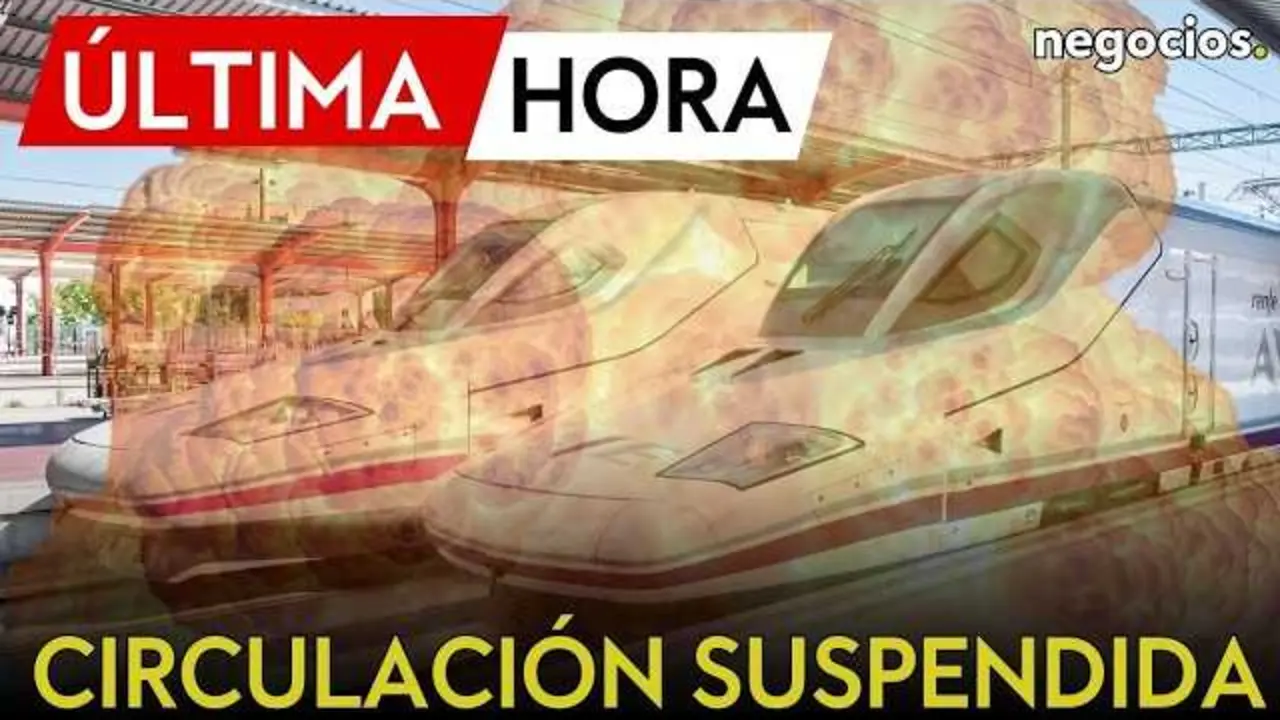 Vista a&eacute;rea del incendio junto a las v&iacute;as del AVE entre Mejorada del Campo y Alcal&aacute; de Henares<br>                        <br>                        <br>                        <br>                      