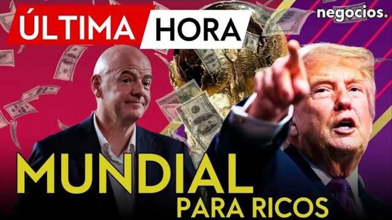 Gianni Infantino ofreciendo una conferencia de prensa, con el logotipo de la FIFA y la Copa del Mundo visibles al fondo.<br>                        <br>                        <br>                        <br>                      