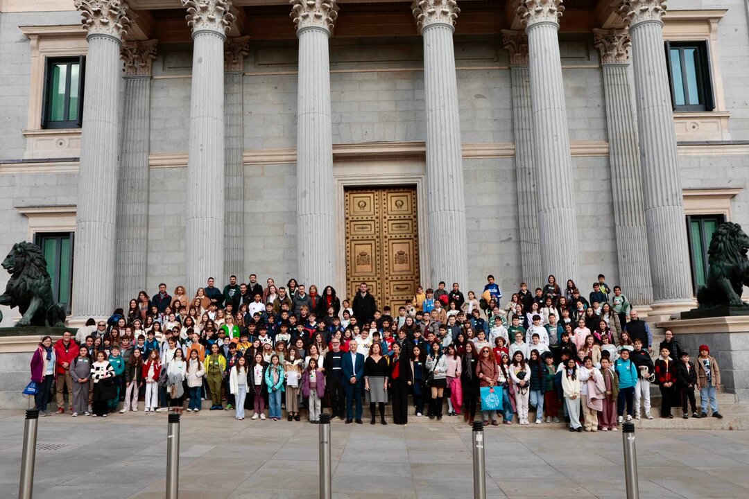 Niños y niñas defienden sus derechos digitales en el Congreso
