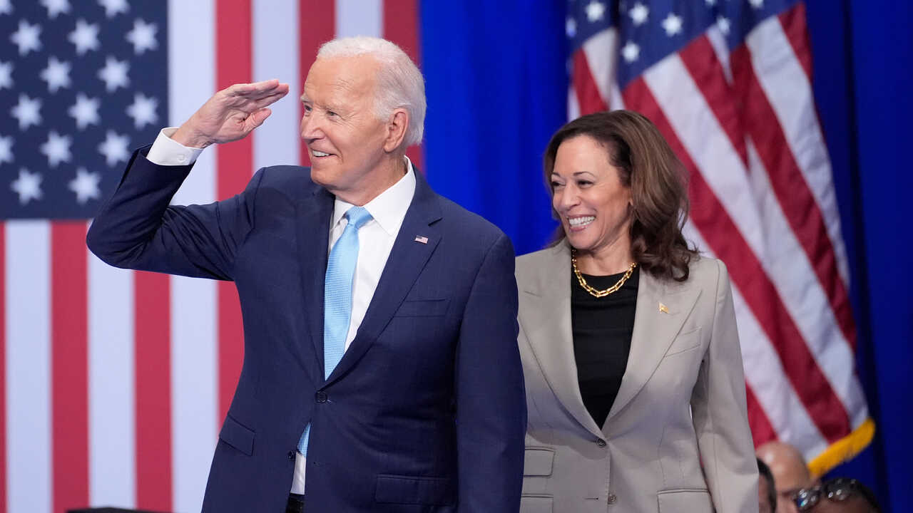 15189853_biden-kamala-campaign-event-img