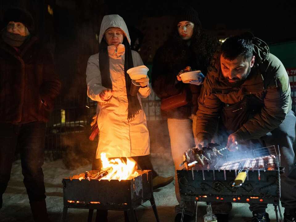 más de 1.200 bloques de apartamentos en Kiev permanecen sin suministro de calefacción