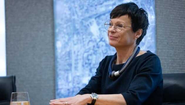 Kos denunció que las acciones de Moscú van más allá del conflicto militar convencional, asemejándose a una estrategia de terror deliberado contra la población civil