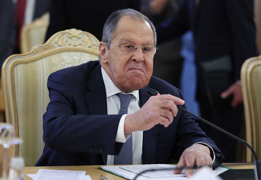 Lavrov: “Zelenski no necesita la paz. Cualquier paz, incluso la más mínima, significaría el fin de su carrera política”