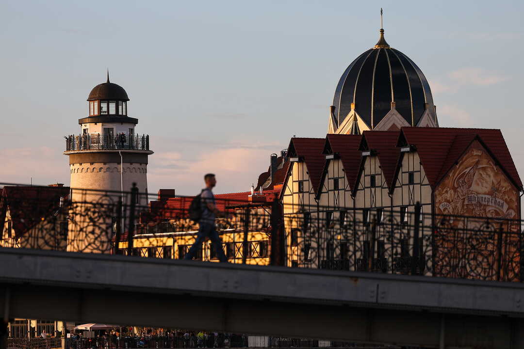 RUSSIA, KALININGRAD - SEPTEMBER 20, 2025: A man walks past the Konigsberg Synagogue. Vitaly Nevar/TASS