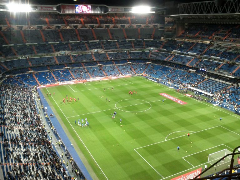 ¿Es el fútbol una carga para la economía española?