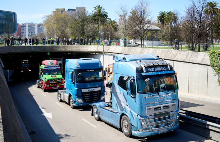 El Gobierno asegura que el 98% de los transportistas ya está trabajando “con normalidad”