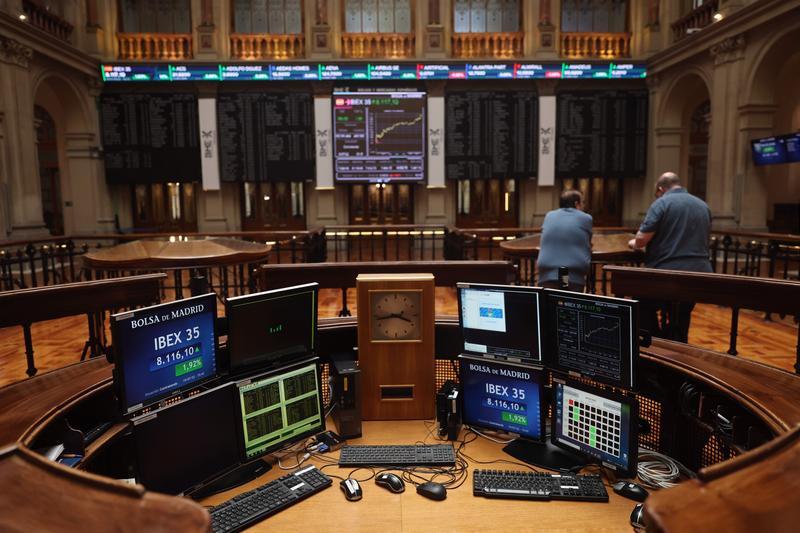 International investors and families control twothirds of Spanish