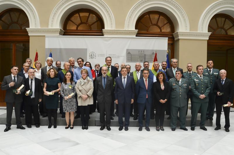 Planas impone 25 condecoraciones de la Orden Civil del Mérito Agrario